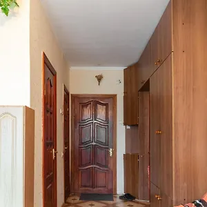 https://8-apartment-kyiv.hotels-of-kiev.com